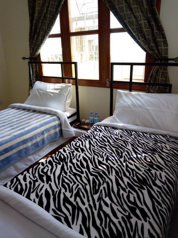 Le Parlour Bed & Breakfast Boma la Ngombe Ngoại thất bức ảnh