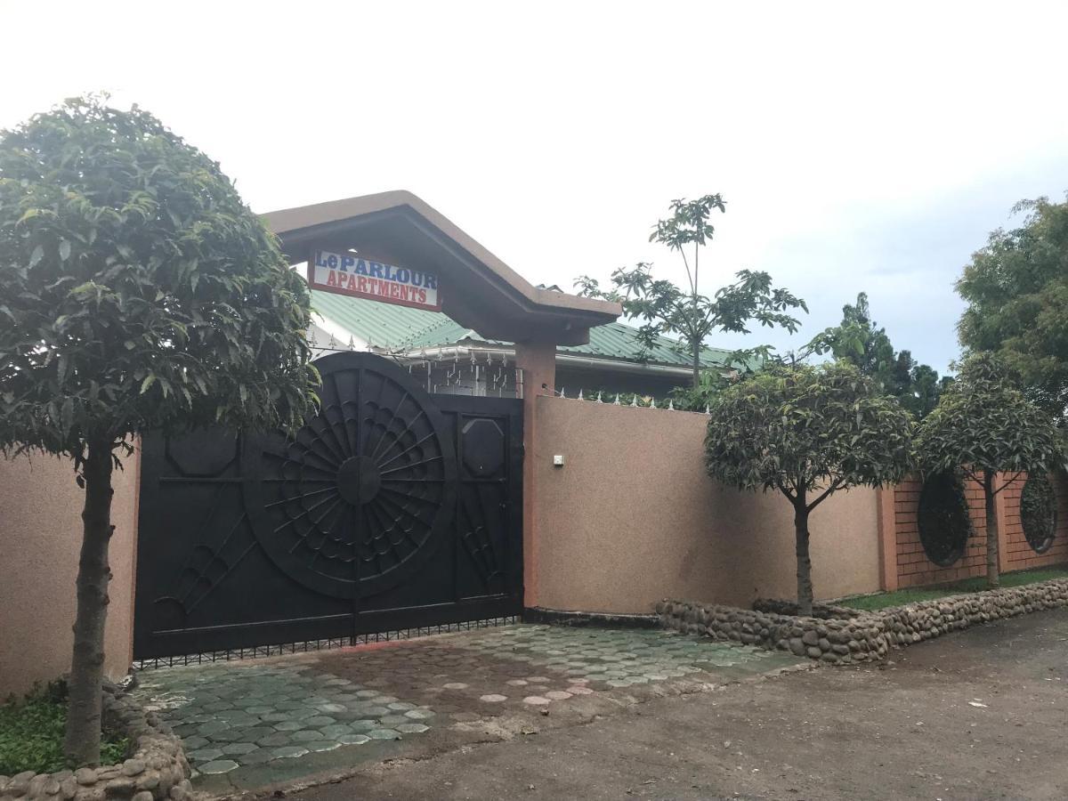 Le Parlour Bed & Breakfast Boma la Ngombe Ngoại thất bức ảnh
